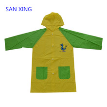 工厂订做拼色小孩雨衣 PVC材质雨衣 可来图加工定制