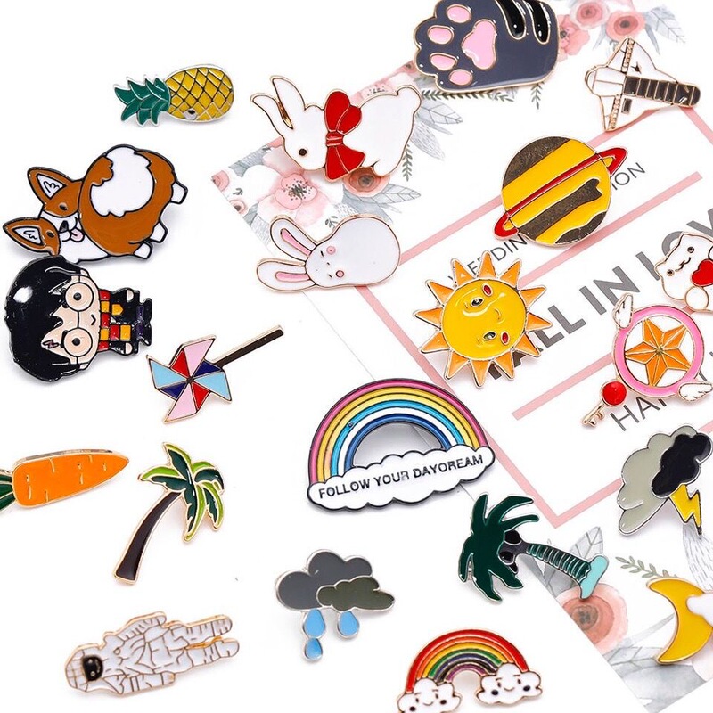 Cute Japanese Metal Cartoon Brooch Girl's Personality Badge Creative Accessories Cartoon Buckle Student Neckline Decoration