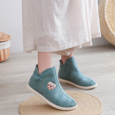 old Beijing cloth shoes female national wind hanfu boots embroidered cotton boots antique flat women&apos;s boots
