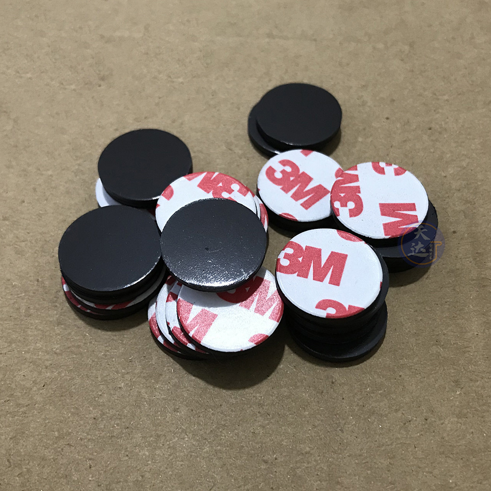 Individual rubber round black magnetic fridge magnet