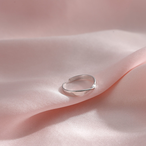 Möbius ring for women Japanese simple personality niche design Bridge of Sighs 925 sterling silver open index finger ring