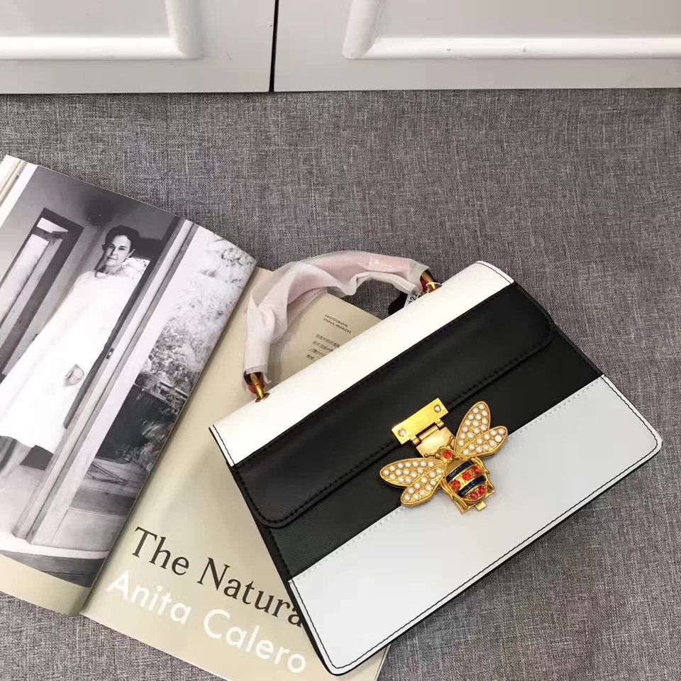 4354500577_1738372128