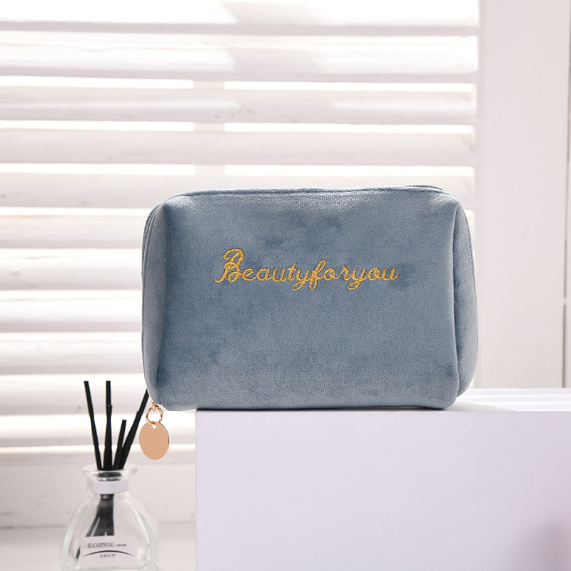 Velvet Zipper Double Layer Large Capacity Cosmetic Storage Bag display picture 2