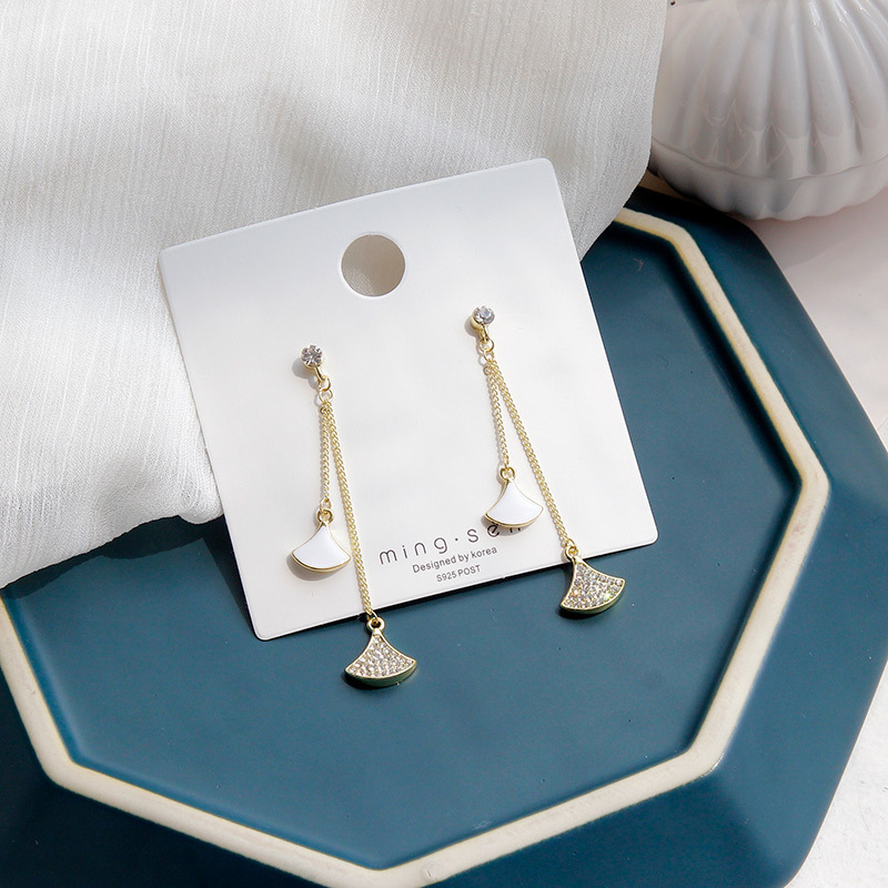 Pu Zhou new pattern the republic of korea Sector tassels Earrings have more cash than can be accounted for temperament Ultra cents personality Versatile Ear Studs wholesale