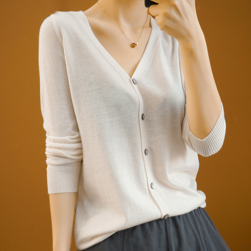 Spring and Summer 2022 New Wool Knitted Cardigan Short Women's Thin Jacket Sunscreen Outer Wear Air-conditioning Shirt Loose Top