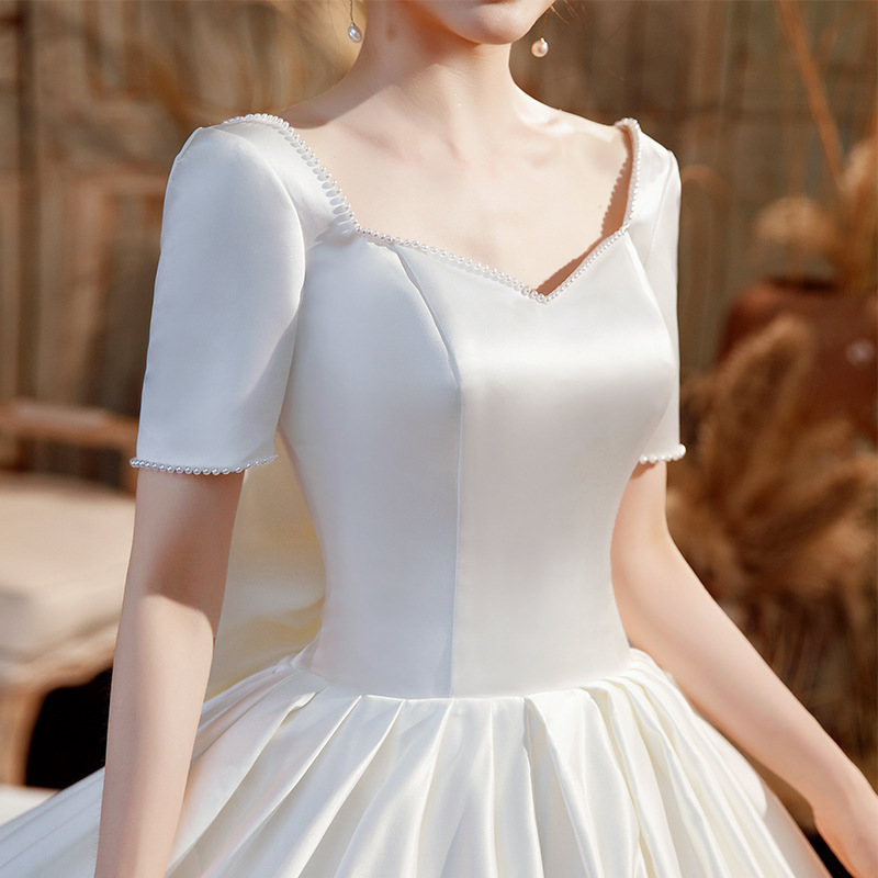 Satin Main Wedding Dress 2025 New Tail Small Elegant Bride Big Backless Hepburn Slim Simple Retro Skirt