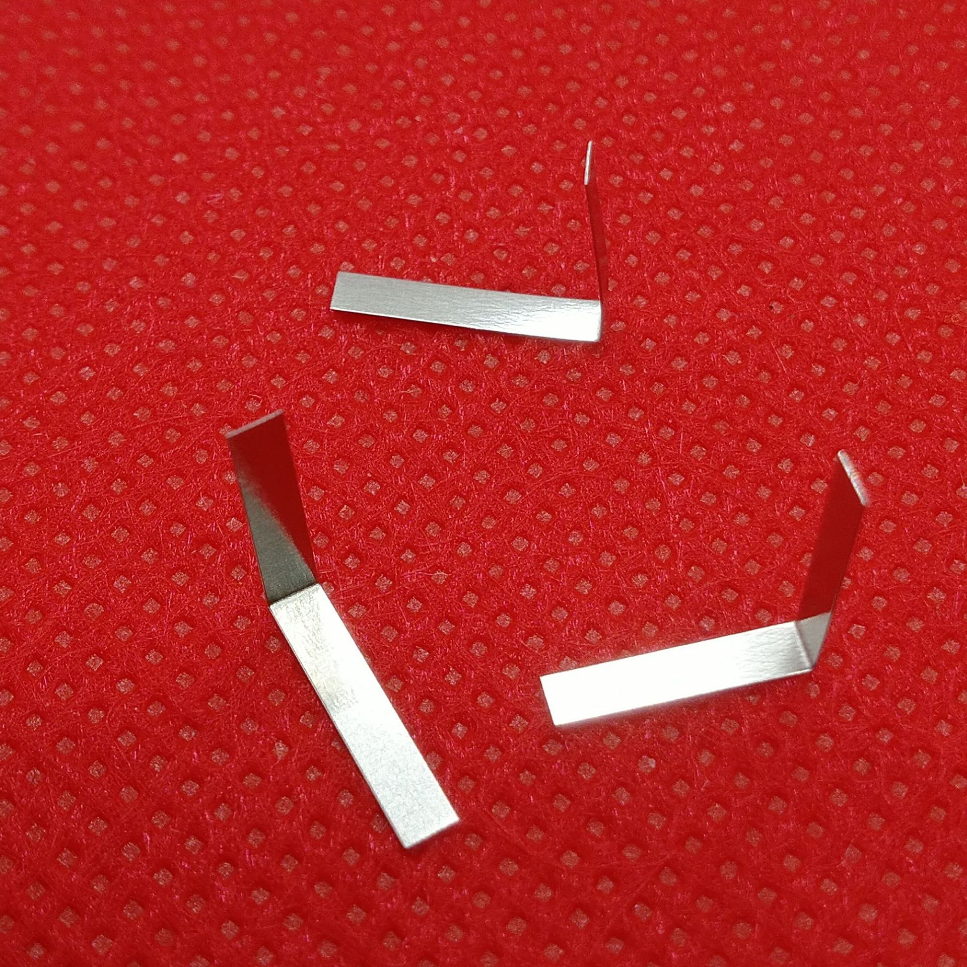 不锈钢焊片电池五金弹片纽扣电池正负极连接片电池插脚电池焊片