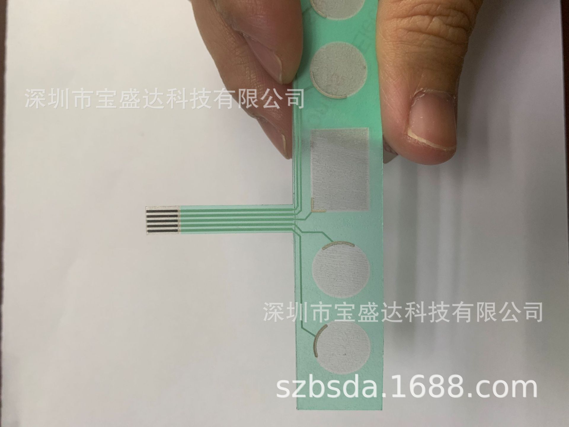 深圳厂家电容式ITO触摸膜亚克力玻璃按键可均匀透光触摸灵敏