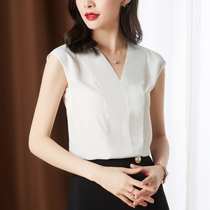 Women’s sleeveless top with V-neck Korean version slim off shoulder chiffon blouse