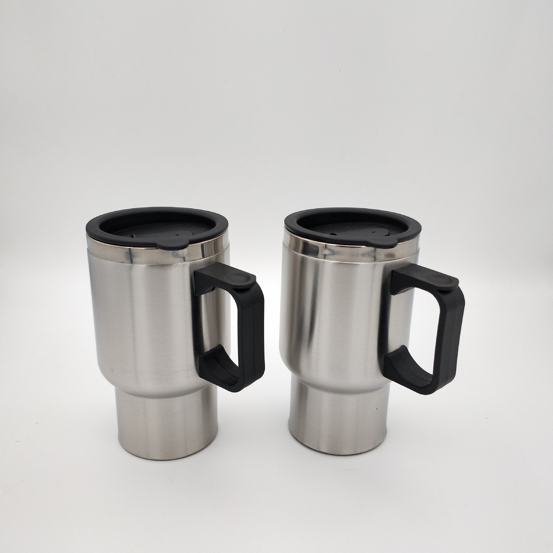 Fábrica al por mayor de doble capa de plástico exterior de acero inoxidable coche taza 450mL coche publicidad taza de agua Impresión de logotipo gratis