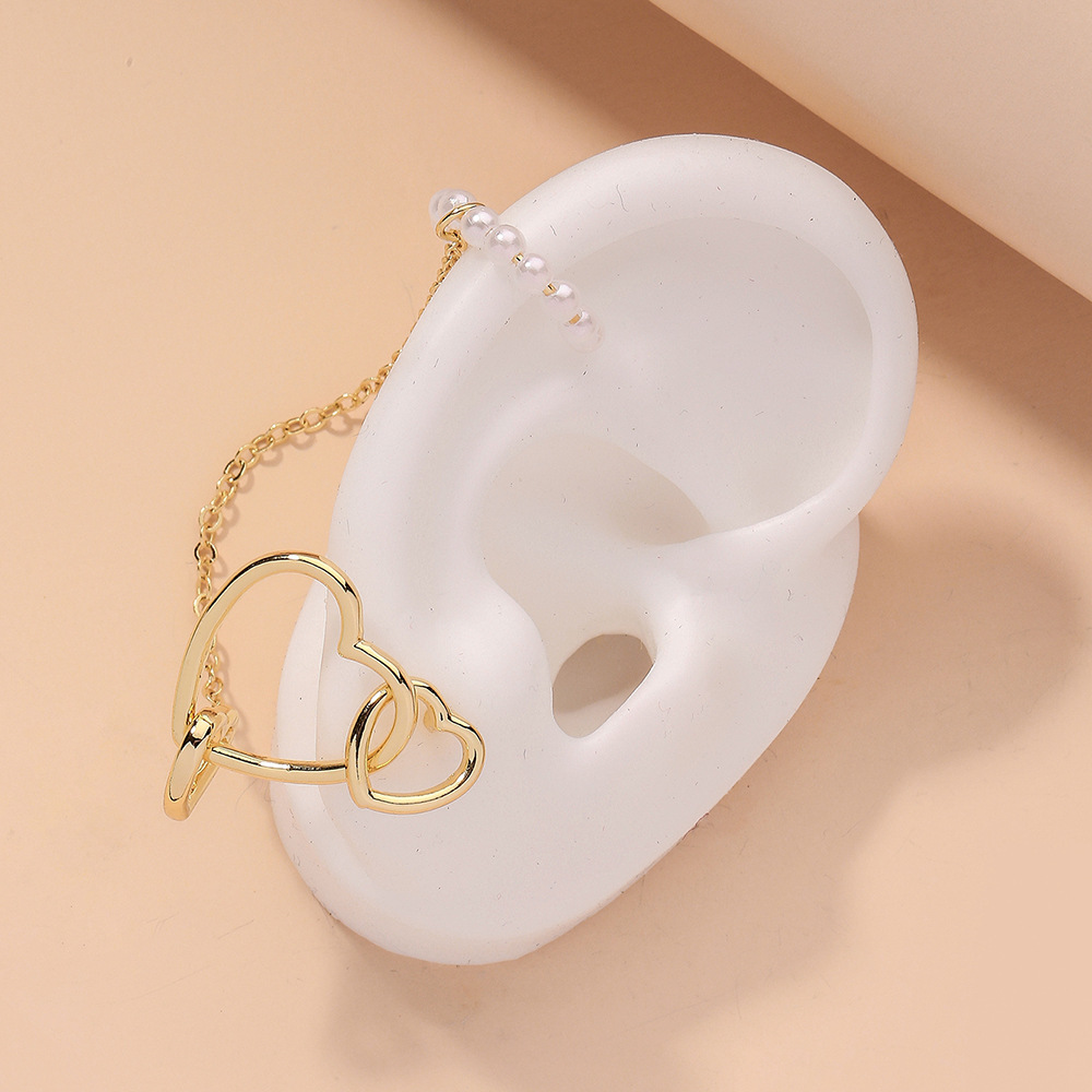 Fashion Pearl Heart Ear Bone Clip display picture 7