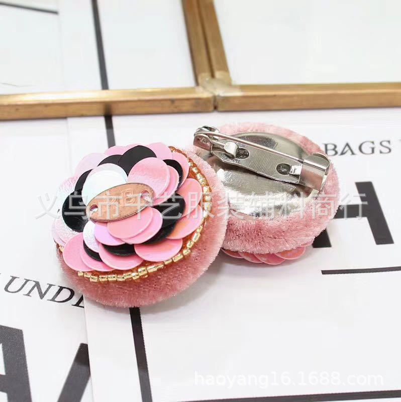 手工DIY亮片蝴蝶订珠珠纽胸针耳环配件，风衣时装包扣，饰品配件