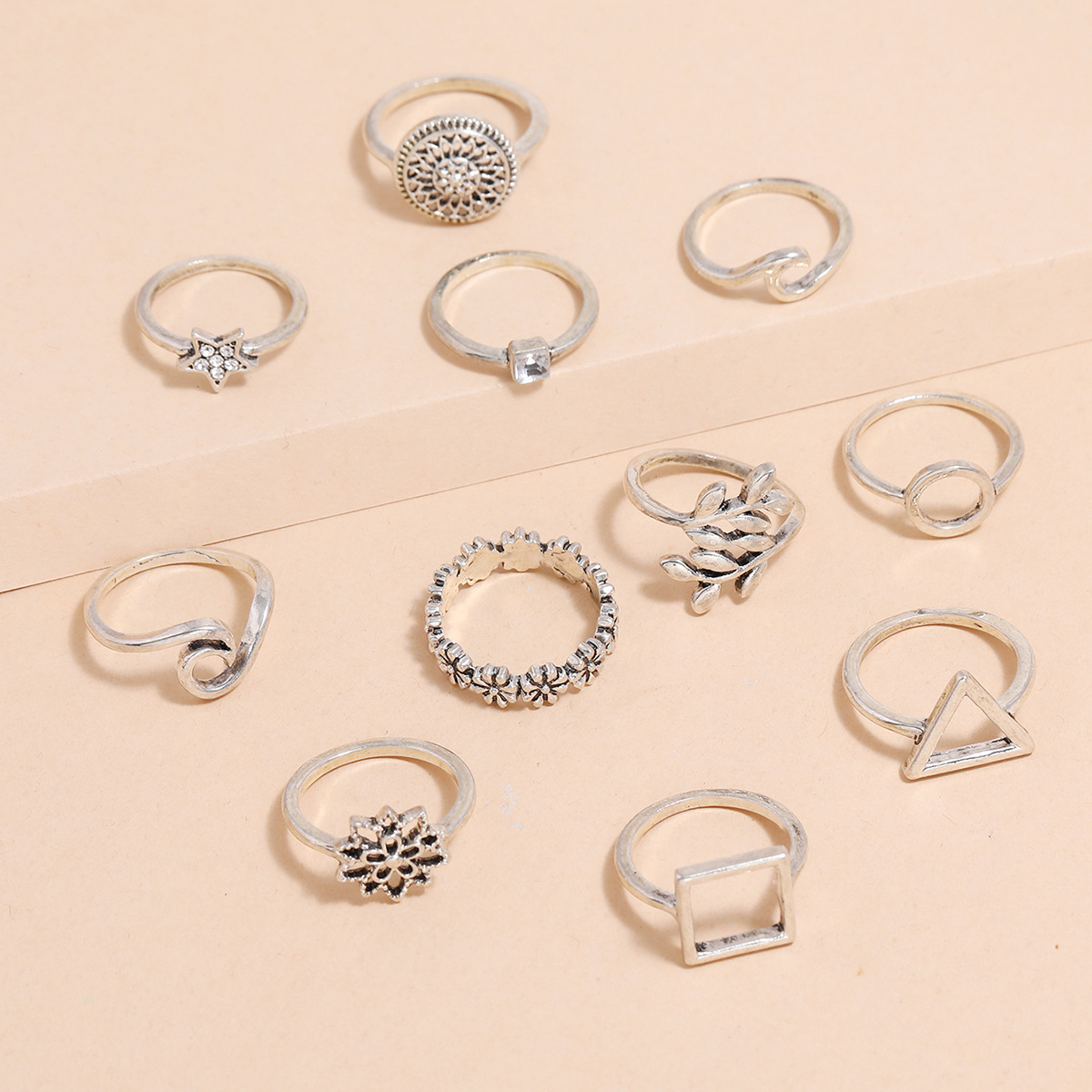 Retro Geometric Silver Flower Wave Star Square Round Leaf Alloy Ring 11 Piece Set display picture 5