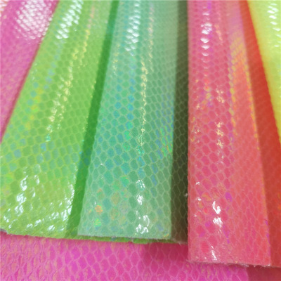 廠家直銷專業生産加工複合壓紋熒光燙金布料時尚玩具裝飾面料