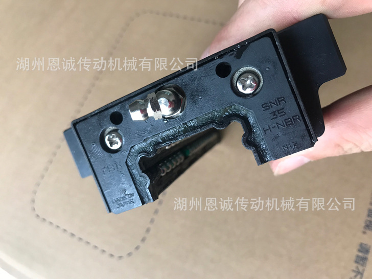 THK直线导轨滑块SNR25R SNR25LR SNR30R SNR30LR SNS25R