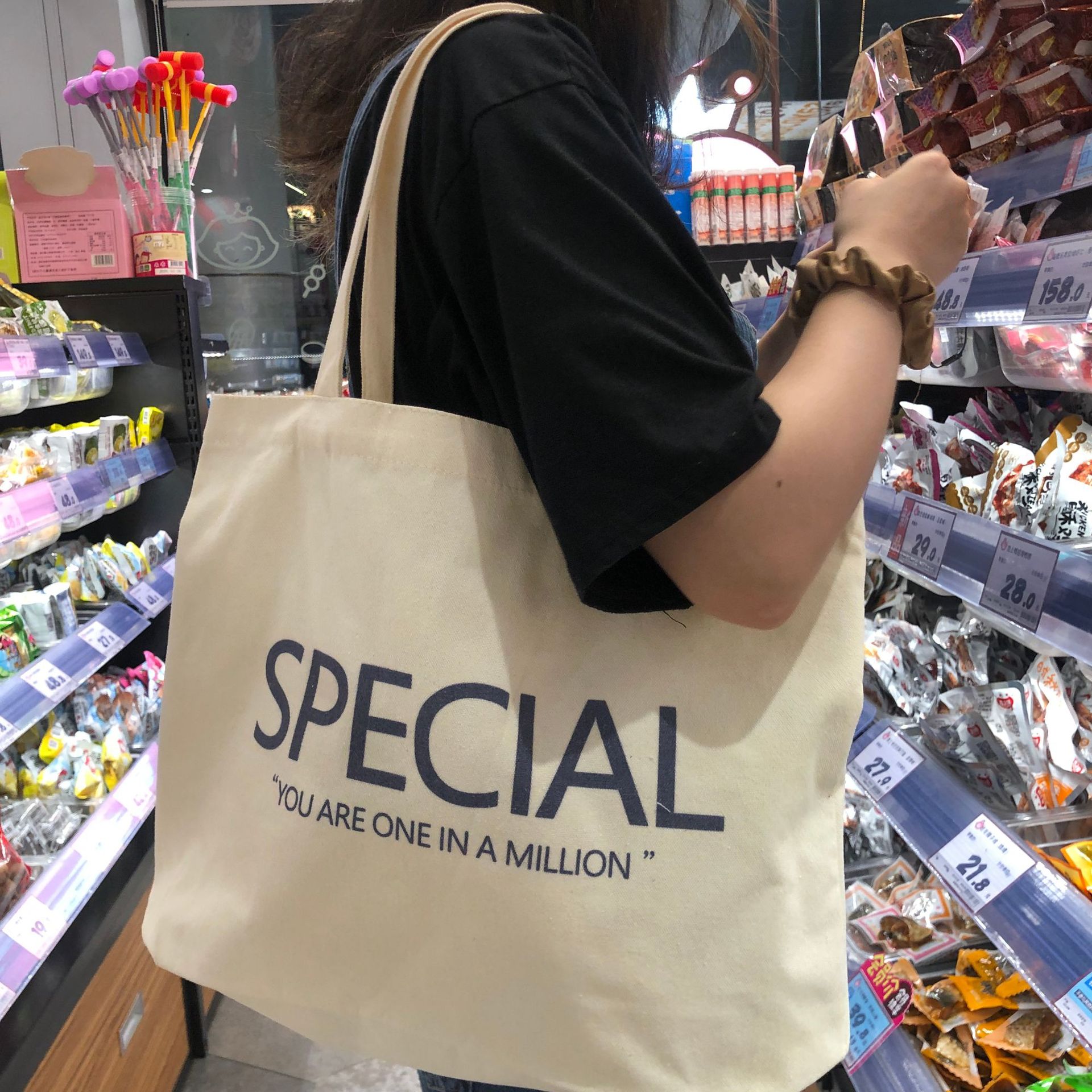 Liquidación ins bolsa de lona de un hombro bolsa de tela estilo perezoso viajero estudiante japonés bolsa de lona bolsa de regalo se puede hacer