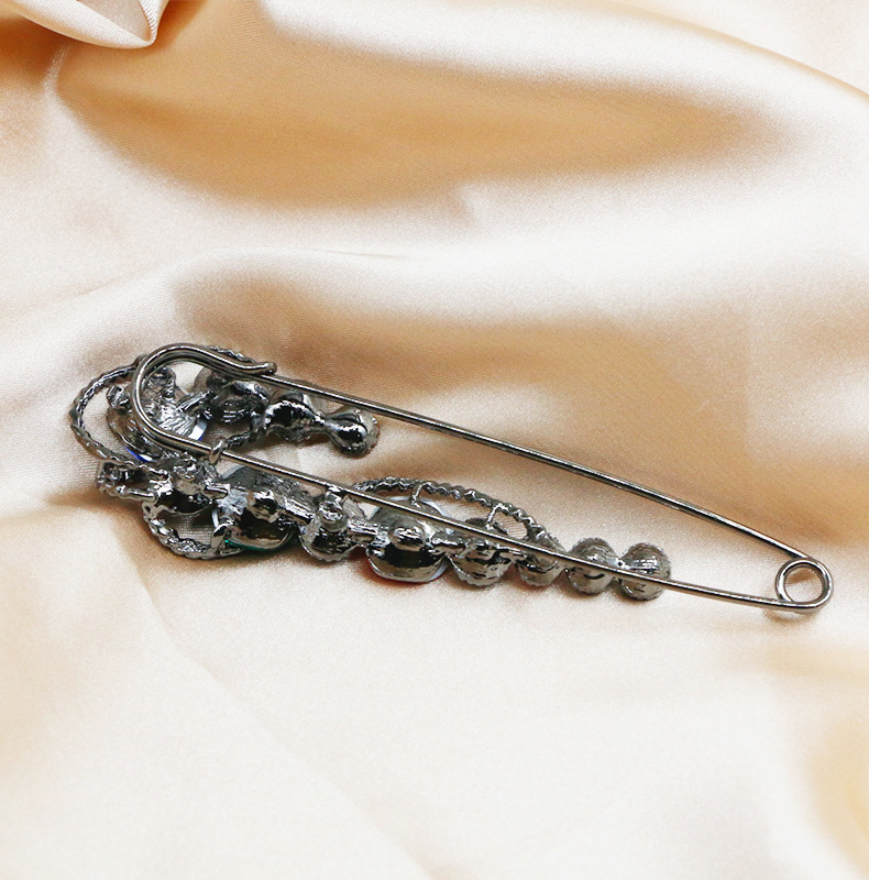 Safety Pin Brooch For Men Large Decorative Crystal Coat Pin_voghion.com