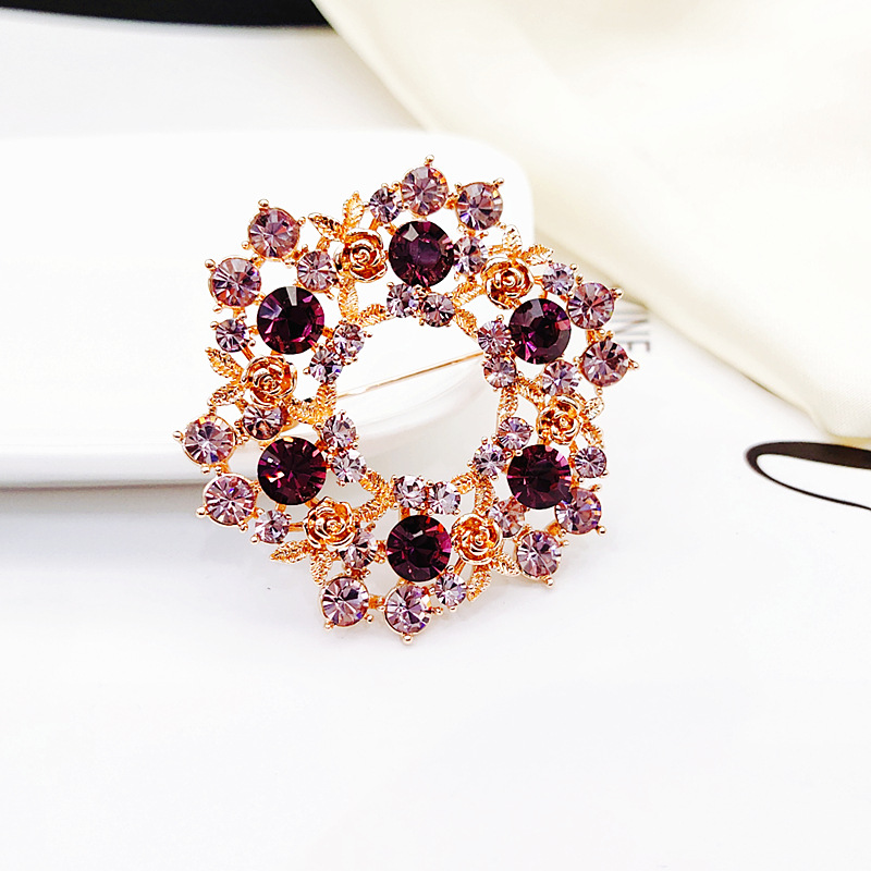 Colorful Crystal Wreath Brooch display picture 2