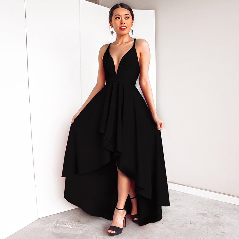 Sexy Backless V-neck Plus-size Party Dress With Straps And Large Hem_voghion.com
