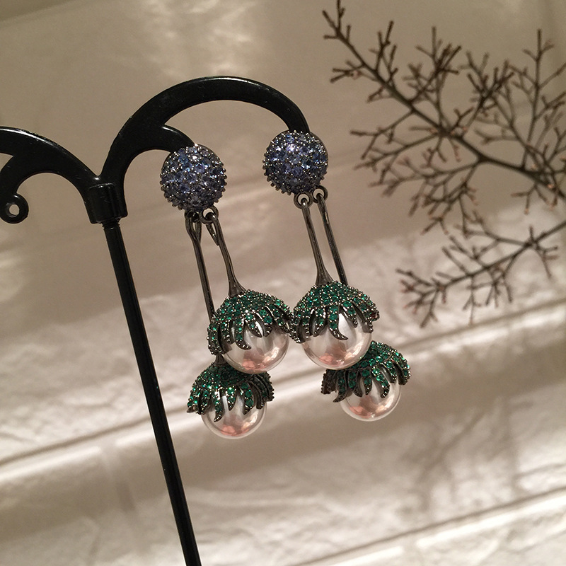 Pearl Ball Green Leaves Tassel Earrings display picture 2