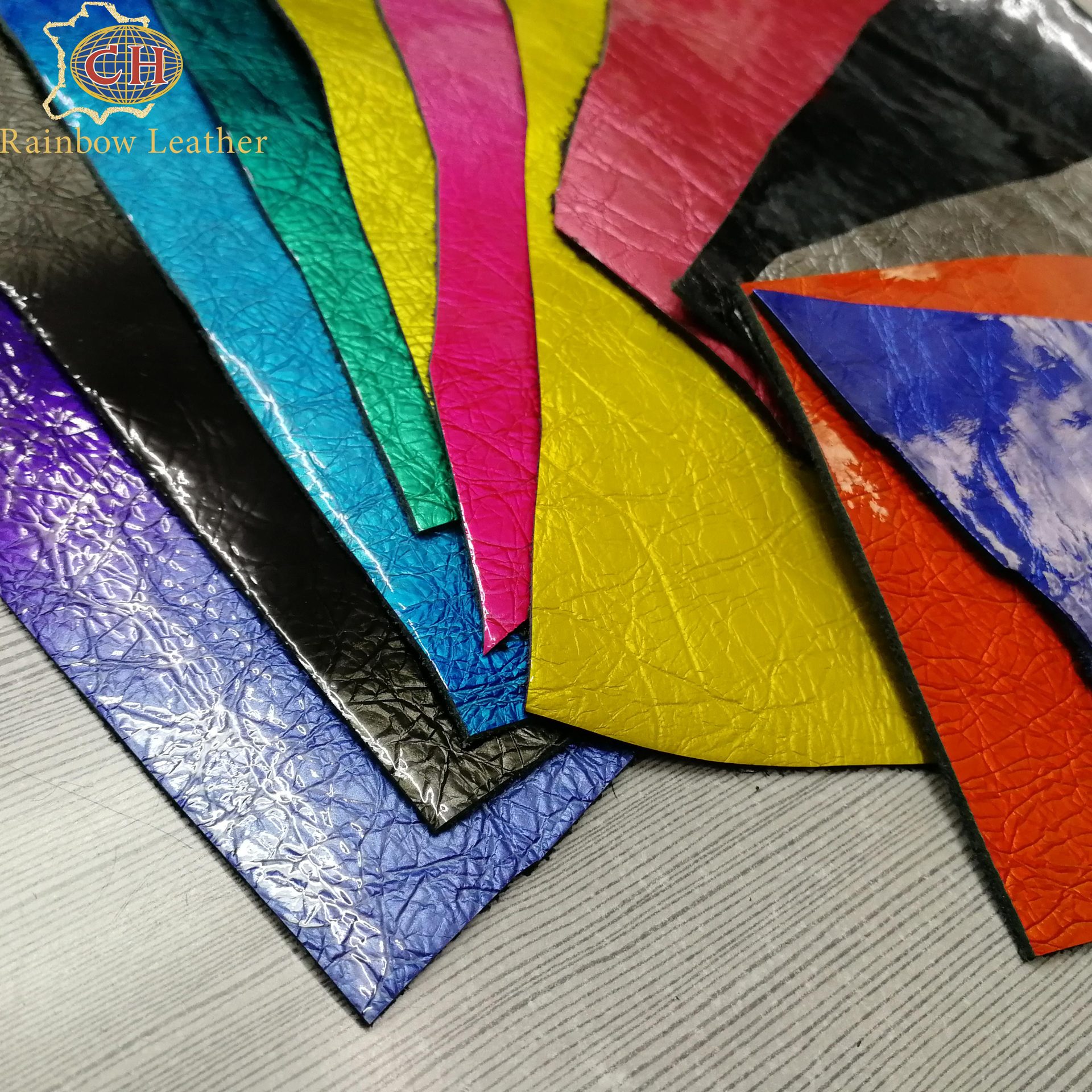 头层彩色幻彩镜面牛漆皮 亮面牛皮专供表带手机壳鞋包皮供应