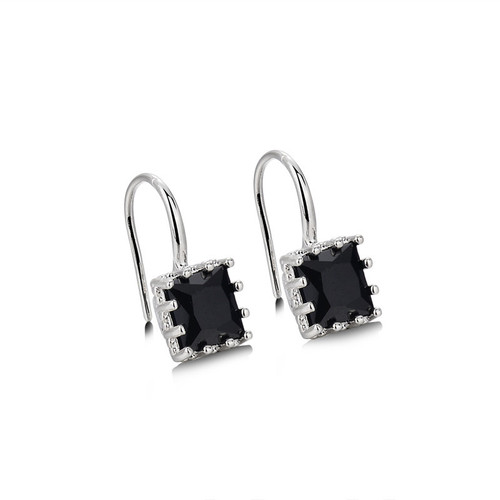 Korean version of exquisite, compact and simple square zircon ear hooks for women, cold style square black diamond earrings, Internet celebrity Baita jewelry