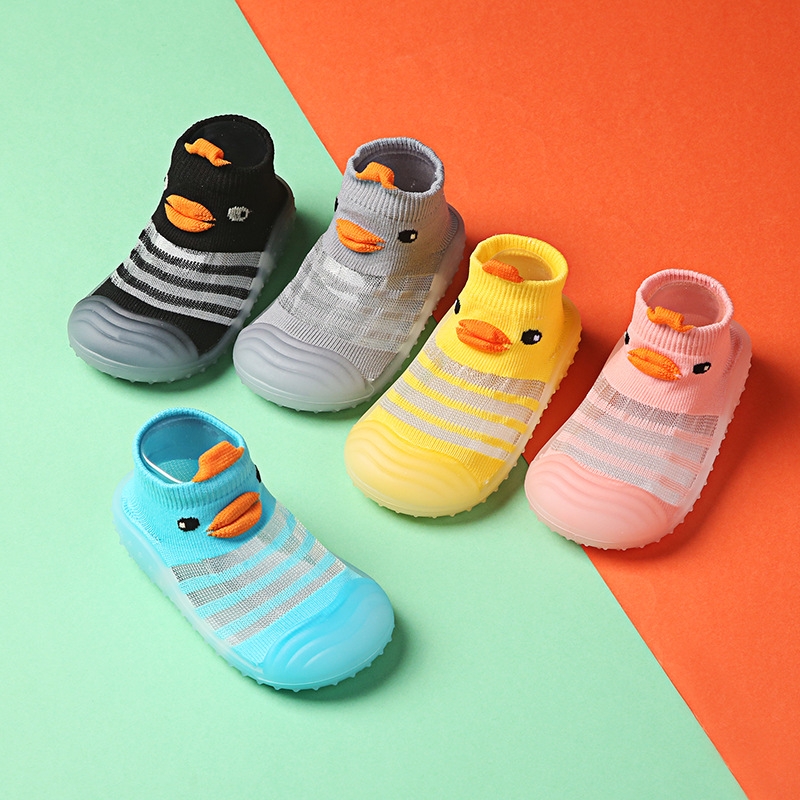Spring and summer quasi-measuring shoes baby men and women baby floor shoes indoor soft bottom non-slip children do not drop the shoes