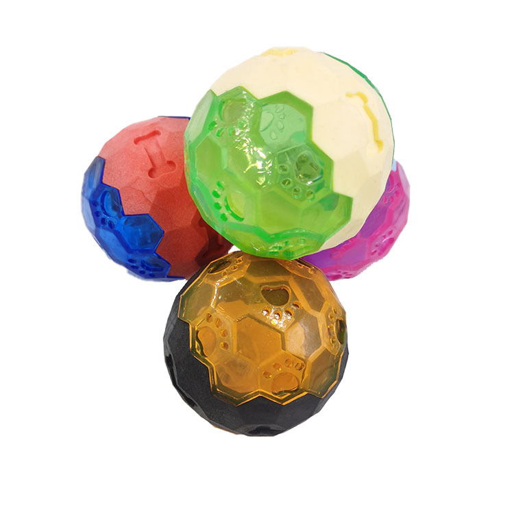 Nuevo juguete para mascotas TPR transfronterizo LED bola elástica luminosa fragancia espumante molar resistente a la mordedura juguete para perros al por mayor