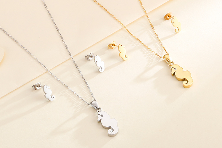 stainless steel necklace and earrings two-piece new creative seahorse animal jewelry
