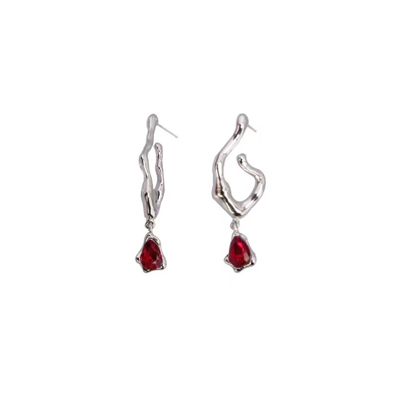 Gem Simple Twisted Irregular Earrings display picture 8