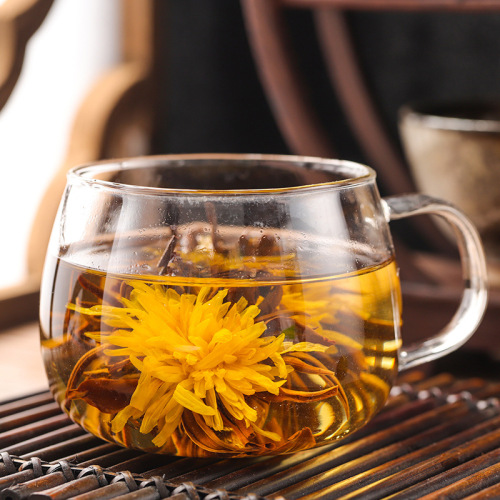 Chrysanthemum Ball Tea Yunnan Dian Hong Chrysanthemum Ball Golden Silk Imperial Chrysanthemum Ball Chrysanthemum Tea Craft Dragon Pearl Tea Black Tea