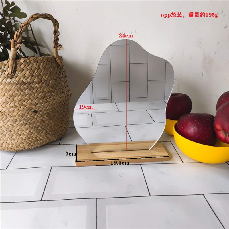 En stock espejo de maquillaje de madera japonés y coreano Internet celebridad irregular espejo cama y desayuno escritorio espejo de maquillaje accesorios de tiro