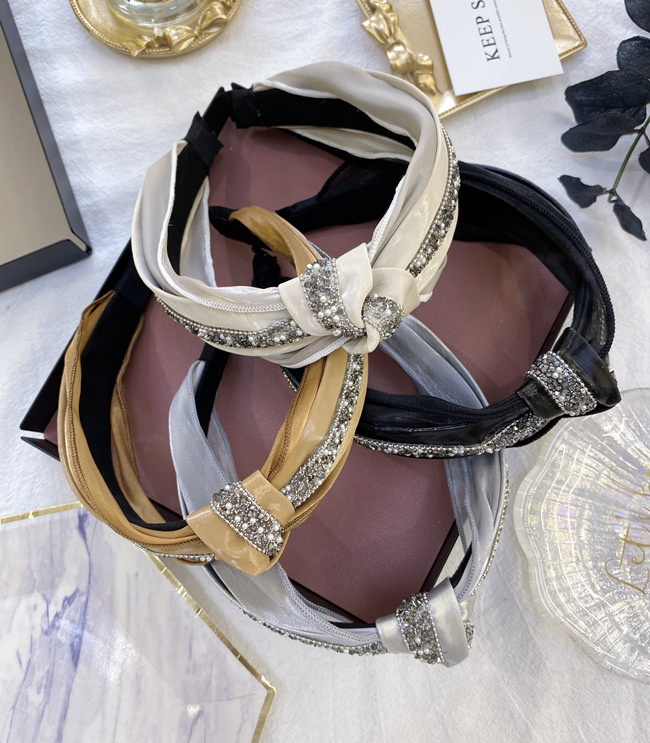 Korean version of pearl studded knotted hoop, simple elegant, with diamond bars in the middle wide edge headband, tied_voghion.com