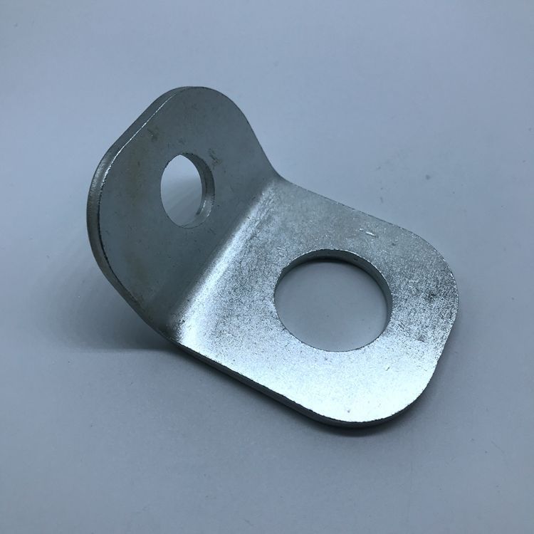 低压柜体装置配套件：GLBK 500 0045 运输角（镀白锌）