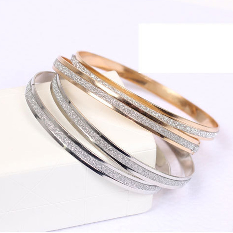 Fashion Hot-saling Exaggerated Frosted Silver Ladies Wild Alloy Bracelet display picture 4