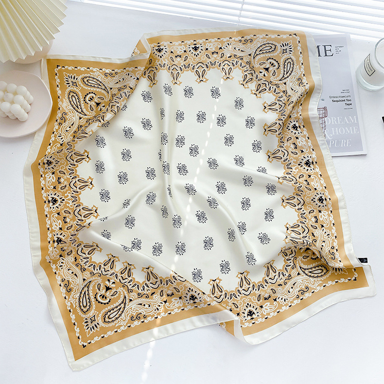 Cashew Flower Retro Fashion Silk Square Scarf display picture 4