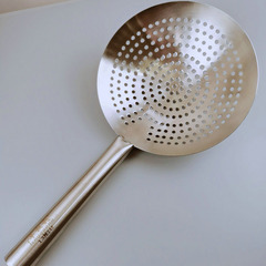 Stainless Steel Chef's Oil Drum Strainer, 28/30cm Large Colander, Kitchen Tool for Filtering and Draining—Perfect for Deep-Frying & Serving Cool Shrimp