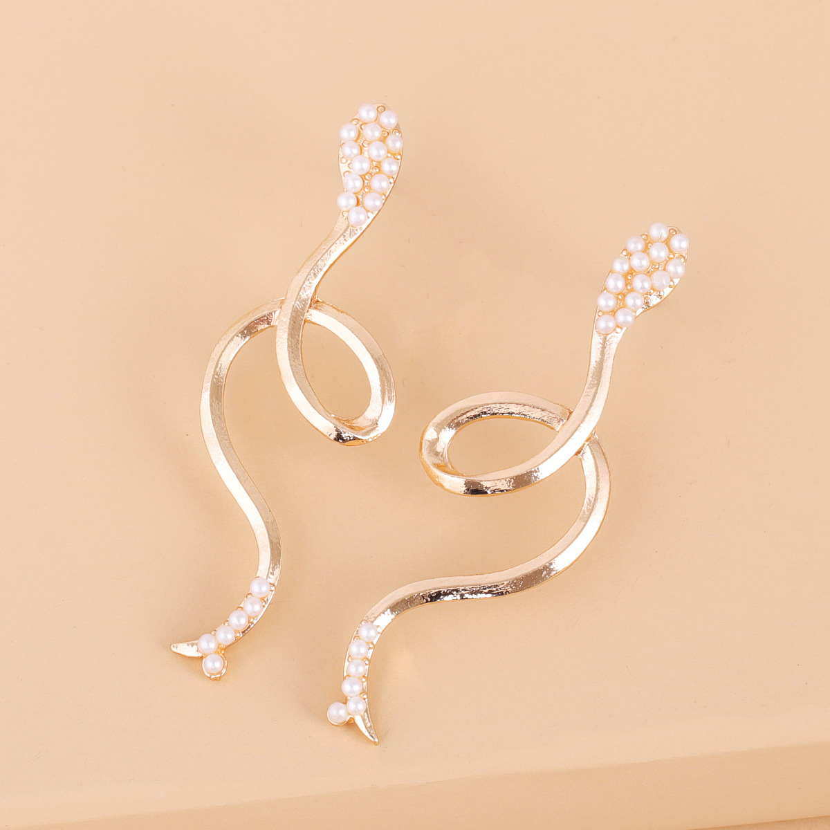 Boucles D&#39;oreilles Fantaisie Simples En Forme De Serpent display picture 11