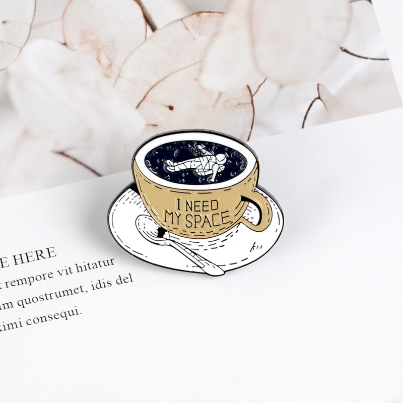 Party Occasion Cartoon Style Pin Astronaut Cup Alloy Unisex Brooches