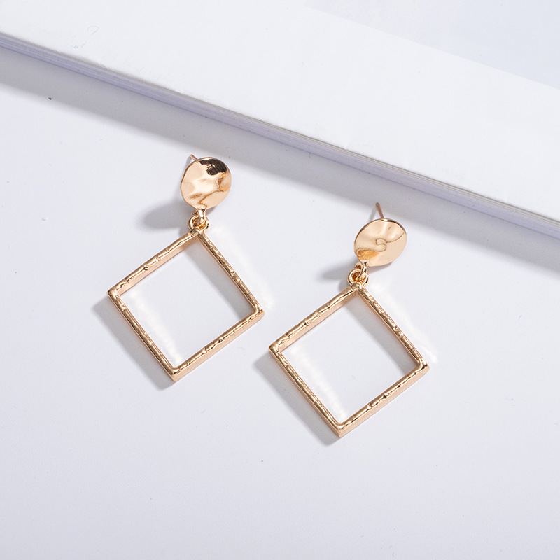 Simple Geometric Earrings display picture 3