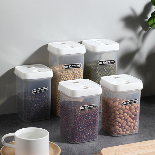 Household food storage jar plastic transparent snack jar kitchen refrigerator storage box with lid food storage jar wholesale