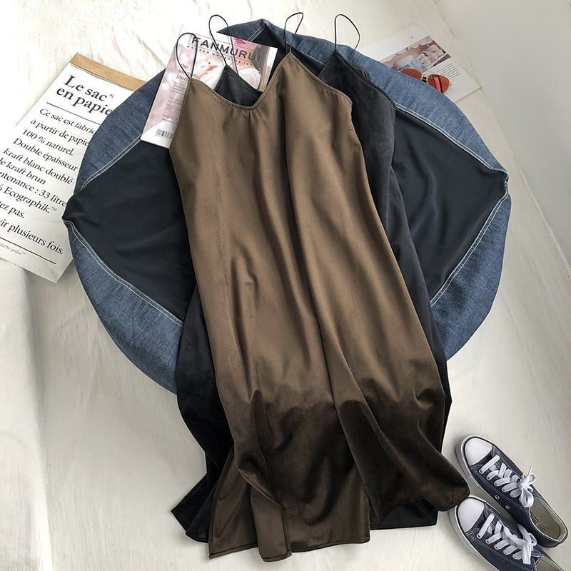 v领性感真丝绒吊带连衣裙女韩版气质叠穿中长款下开叉内搭打底裙