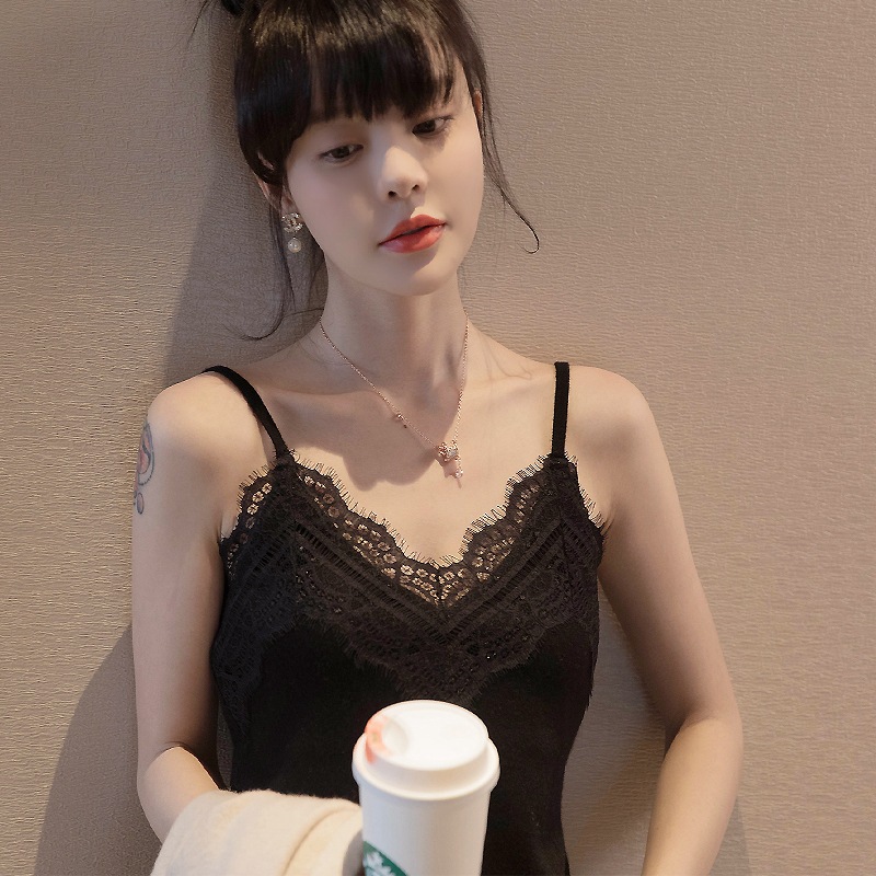 2024 Spring and Autumn New Lace Knitted Camisole for Women's Outerwear, Slim Fit Sleeveless V-neck Top, Paired with A Bottom Shirt_voghion.com