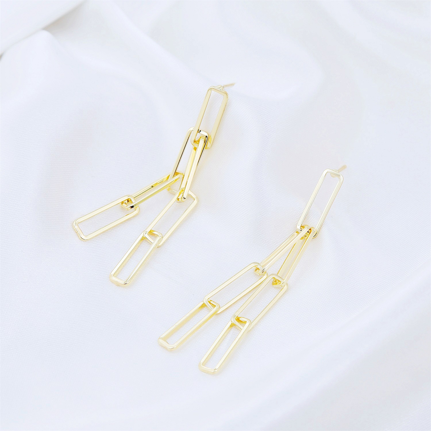 Metal Geometric Irregular Pattern Long Earrings display picture 7