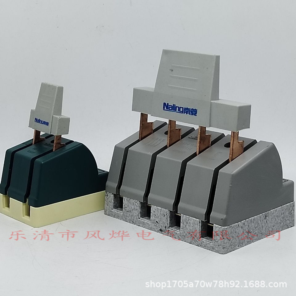 三相四线闸刀380V刀闸63/100A光伏熔断器隔离开关4PHK1N紫铜触点-阿里巴巴
