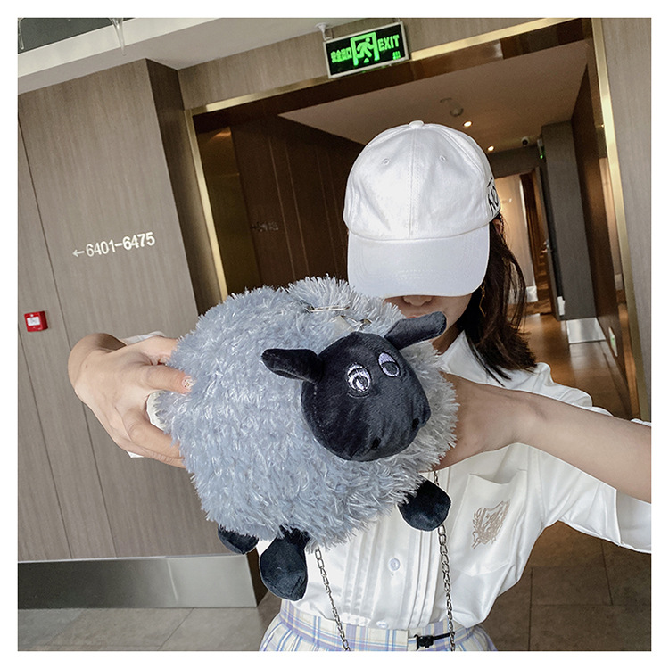 Nylon Lining Material Women's Plush Sheep Cute Cylindrical Zipper Crossbody Bag
