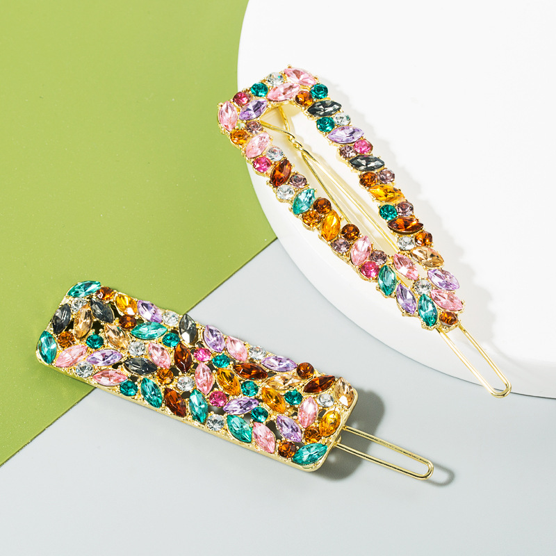 Korean New Fashion Alloy Rhinestone Color Cheap Hairpin Wholesale display picture 4