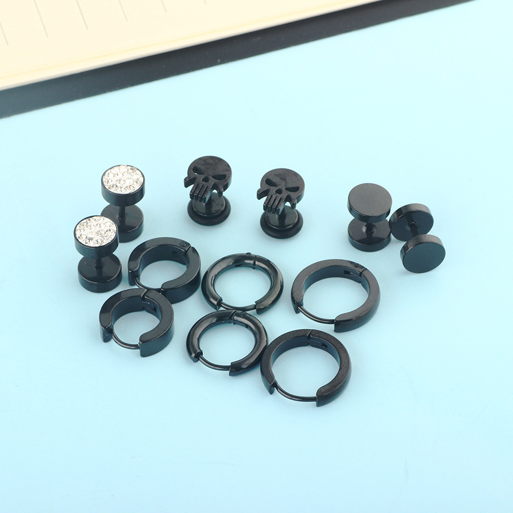 Labret piercing jewelry detail image
