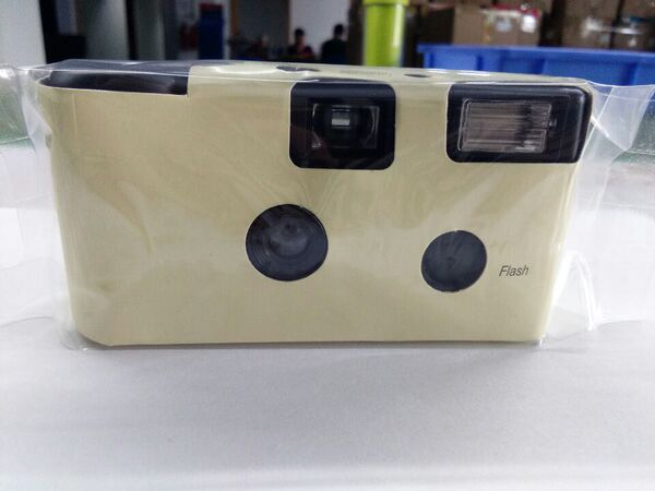 Small flashing camera