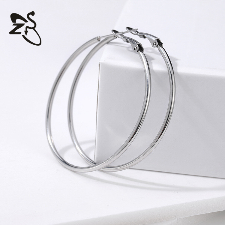 European American Elegant Face-Slimming Metal Earrings Exaggerated Large Hoop Earrings Titanium Steel Earrings Wholesale detail image 14